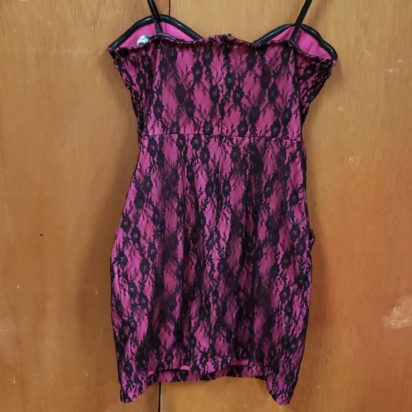 Urban Behavior Sweetheart Lace Mini Dress - Picture 2 of 4
